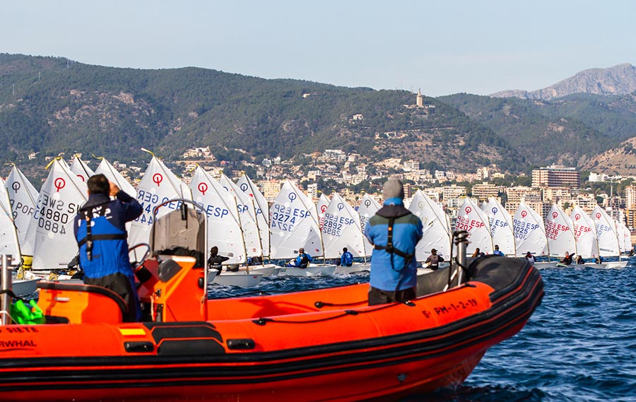 La vela española apoya la continuidad del RCN Palma