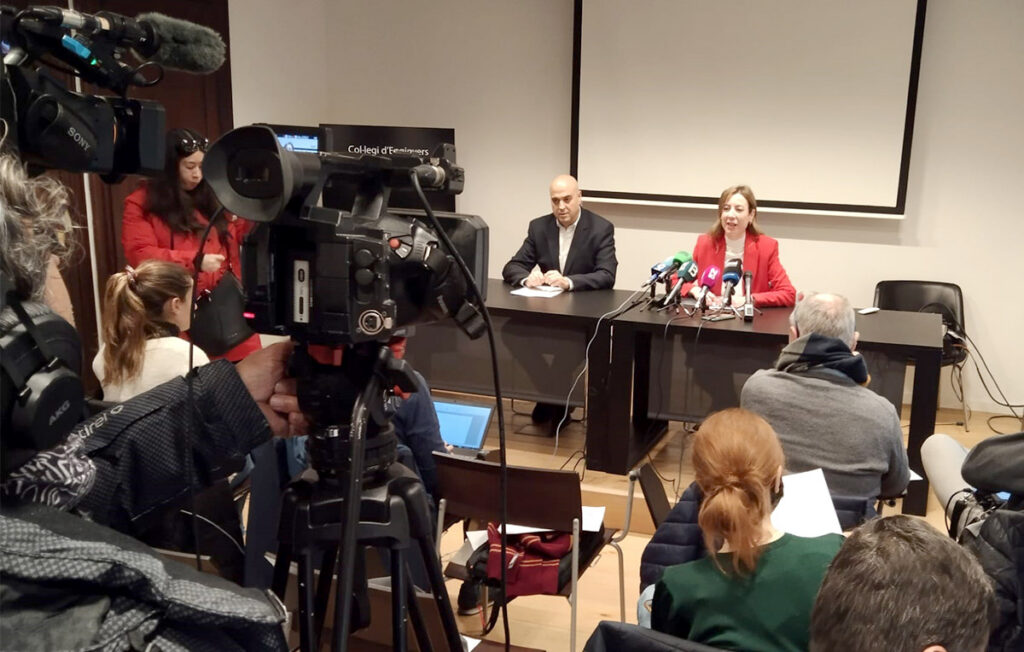 Costas acumula cinco años de retraso en las concesiones de los ‘escars’