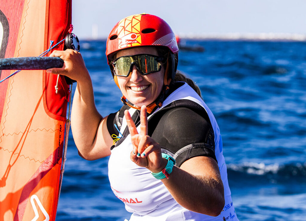 Pilar Lamadrid reina en la jornada inaugural de los Lanzarote iQFOil Games