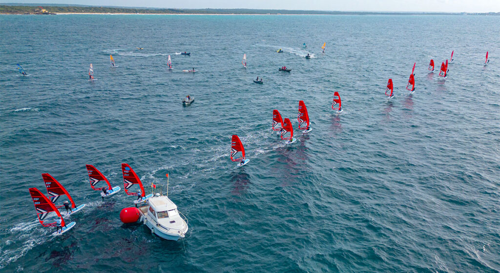 Sa Ràpita decide los mejores IQfoil y Techno de Baleares