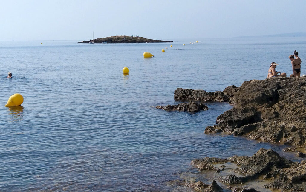 Los clubes náuticos registran una petición oficial para volver a navegar por na Galera