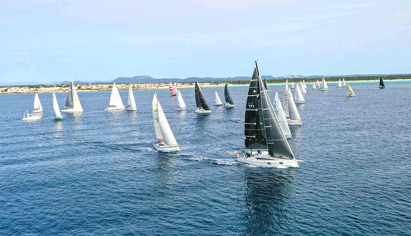 Sa Ràpita, centro de la vela de crucero con la II Trobada Sabatinera