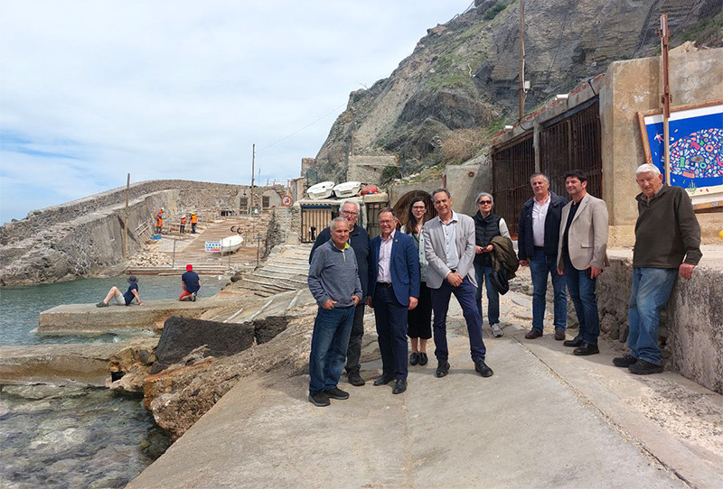 Ports IB retirará las embarcaciones irregulares del Puerto de Banyalbufar