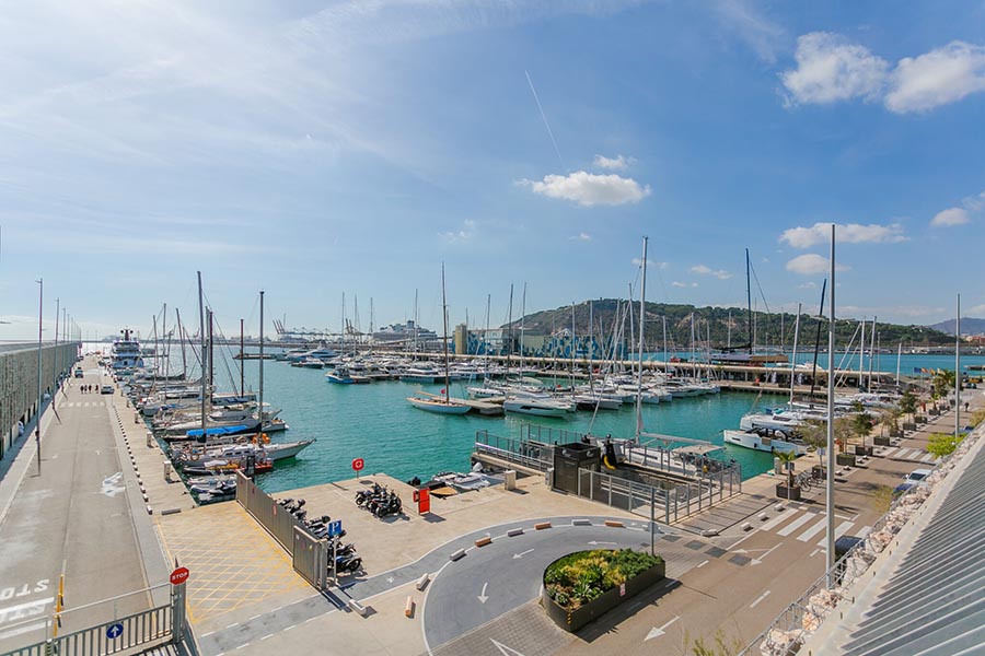 Marina Vela Barcelona tendrá el primer cargador rápido para barcos