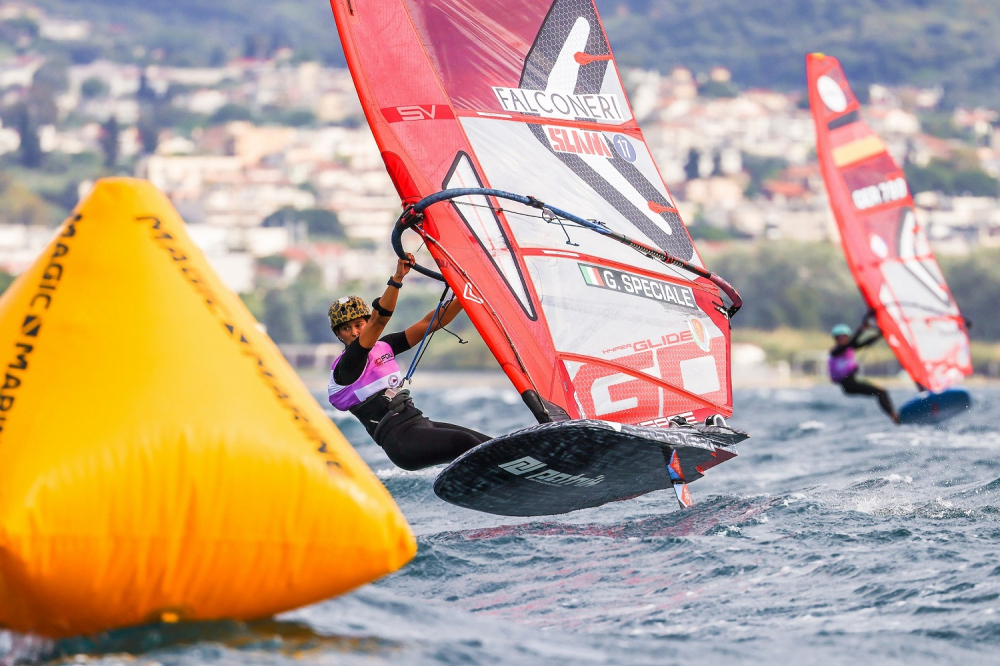 Nacho Baltasar afianza el primer puesto en Grecia