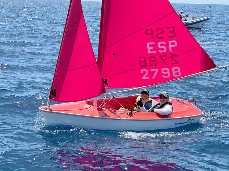 Comienza la competición por equipos en Vela Adaptada