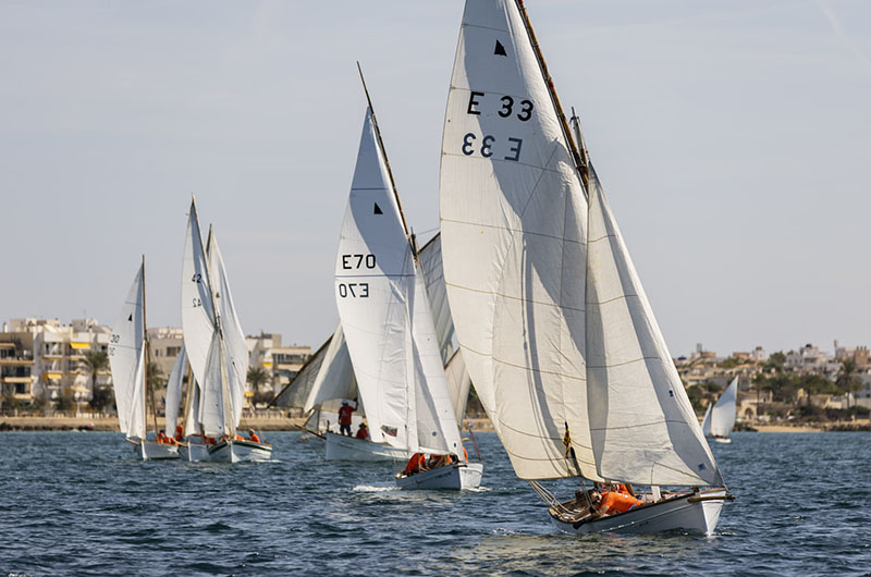 ILCA y Vela Latina toman el relevo en la segunda parte del Trofeu DURAN