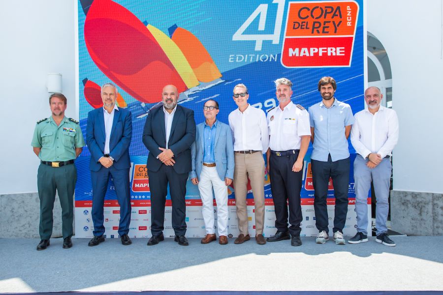 El alcalde de Palma apoya al RCNP para crear una escuela de vela