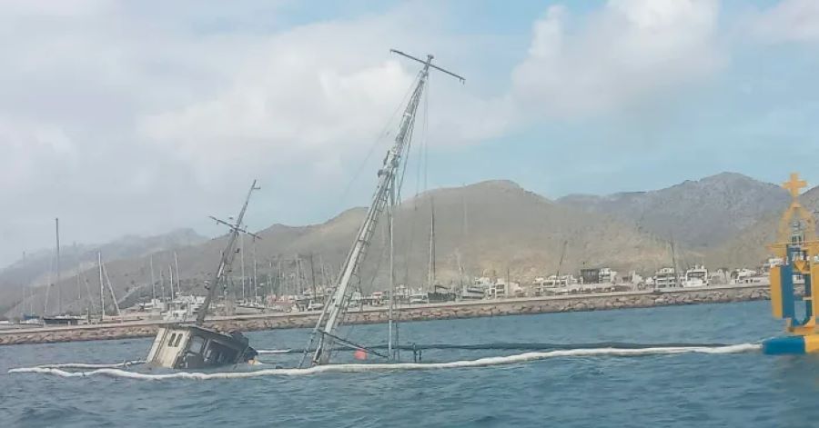 El GOB pide que se reflote el barco hundido en Pollença
