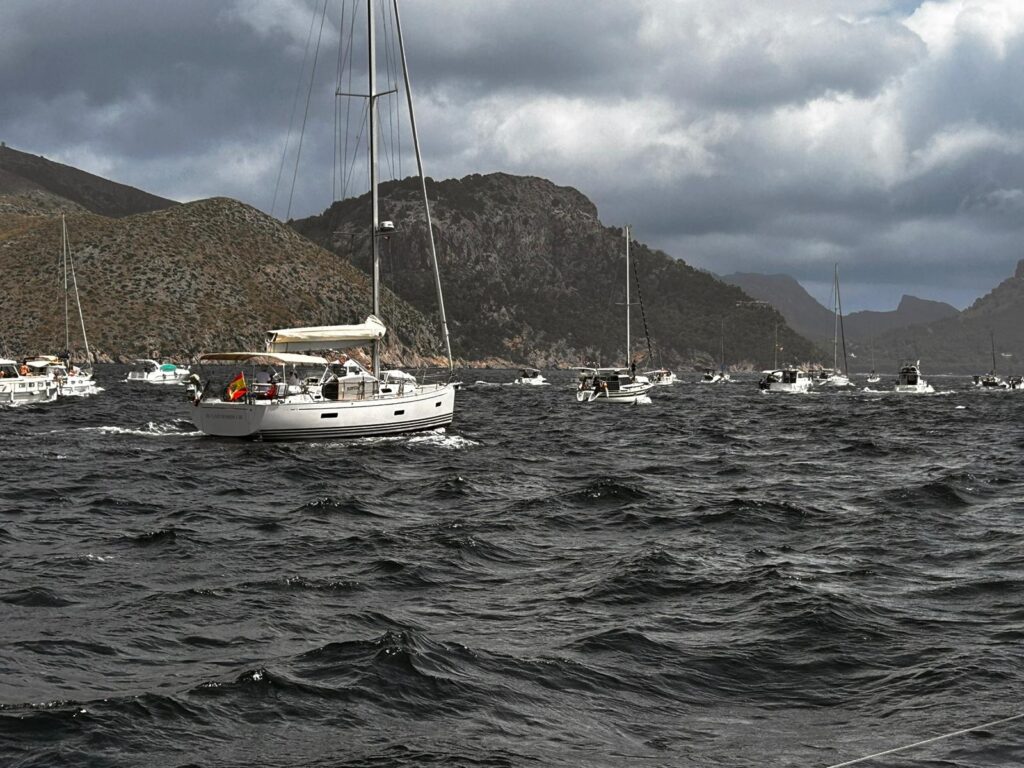 Los navegantes de Pollença se rebelan contra la “privatización” del mar