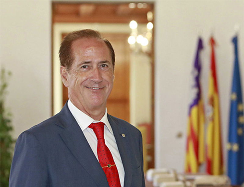 El conseller esperado