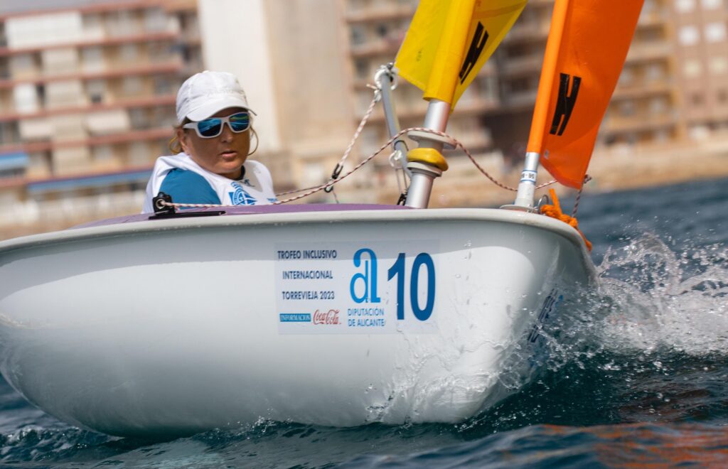 Violeta del Reino se adjudica el I Trofeo Diputación de Alicante