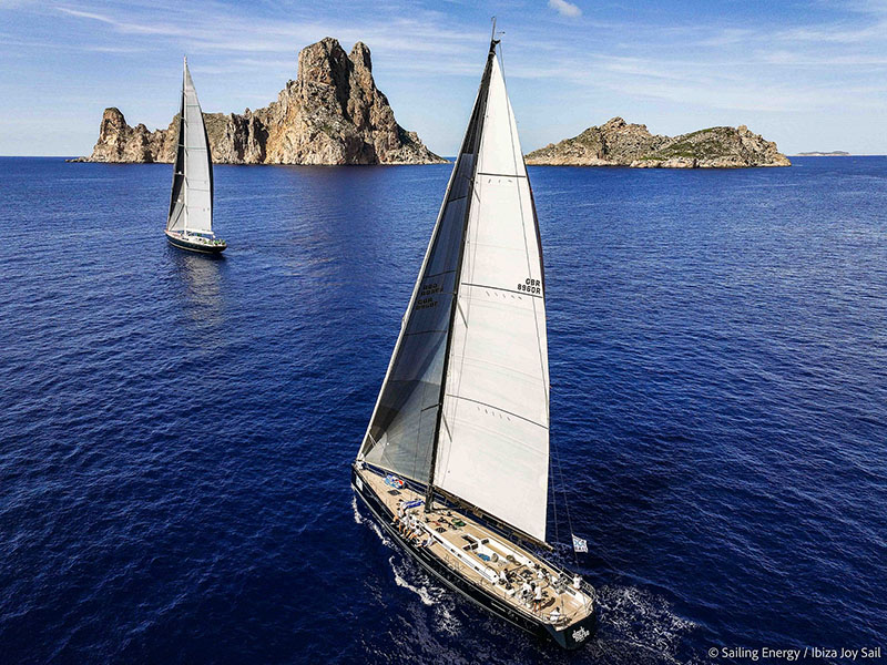 Los Superyachts, protagonistas del día en la Ibiza Joy Sail