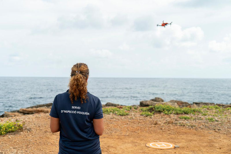 Un dron vigilará a los pescadores en Ibiza