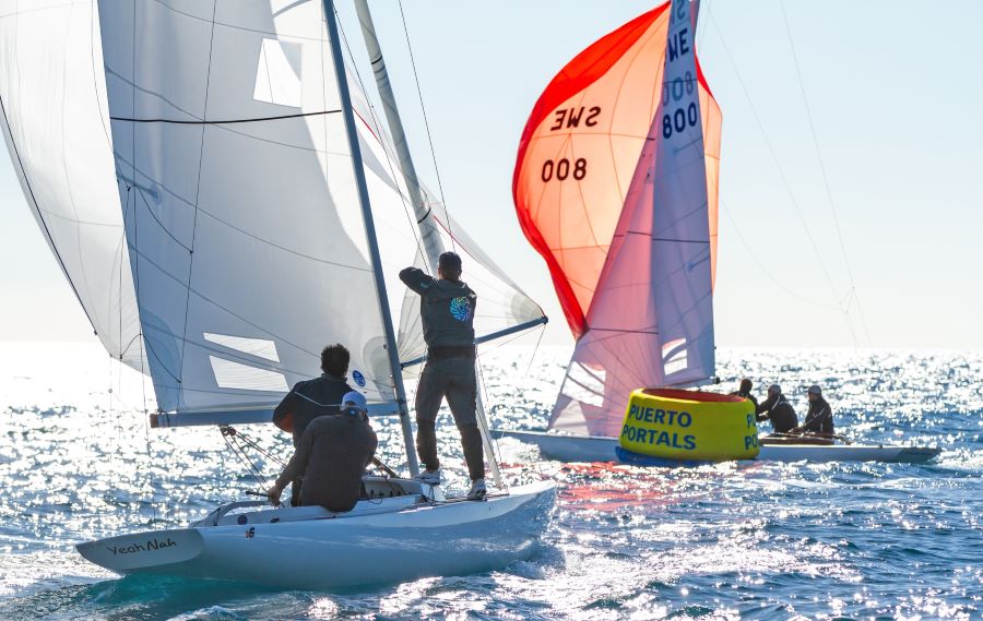 Yeah Nah y Miss Behavior pelean por el liderato en Puerto Portals