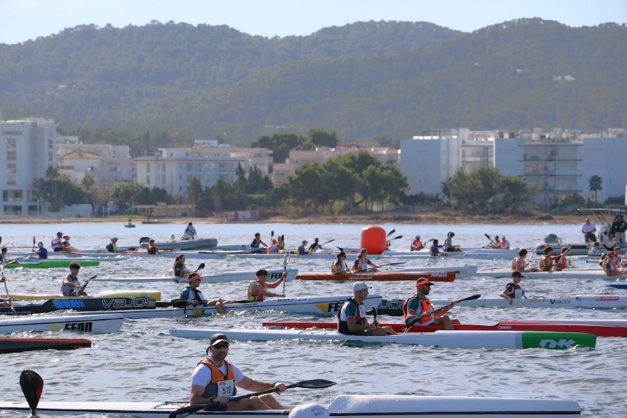 Es Nàutic logra el triunfo por equipos en la I Copa de Kayak de Mar