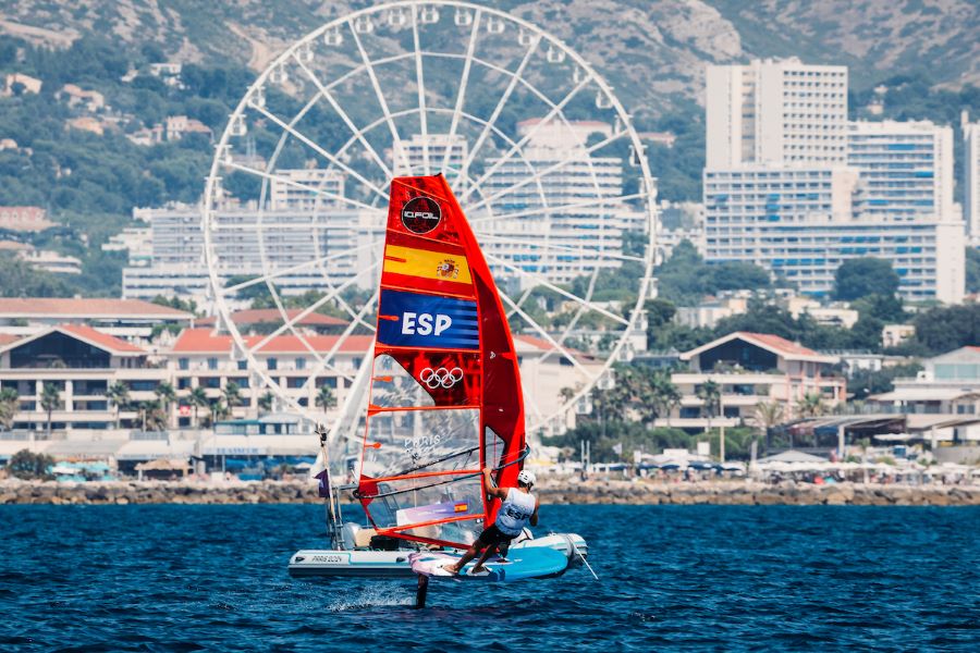 Nacho Baltasar resiste para entrar en la Medal Race