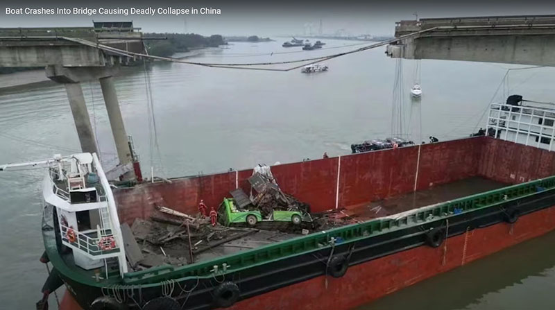 Tragedia fluvial: el choque de un barco contra un puente deja cinco muertos