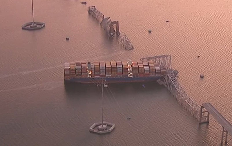 Búsqueda desesperada por encontrar supervivientes en Baltimore