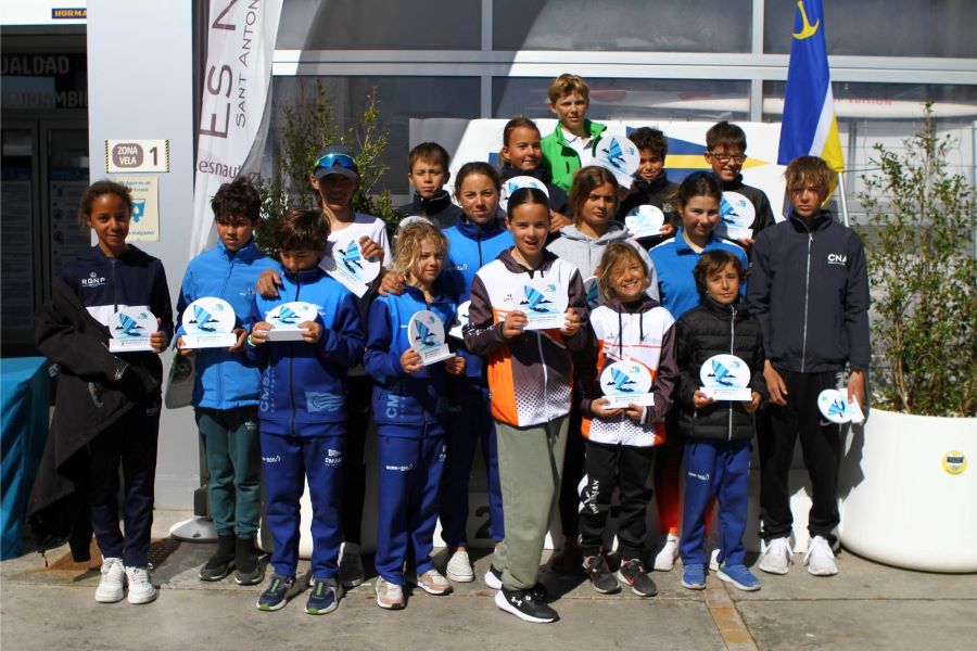 Amalia Coll gana el Campeonato de Baleares de la clase Optimist