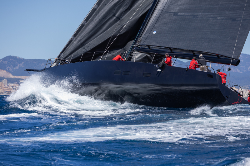 Los colosos de PalmaVela vuelan con vientos de 25 nudos