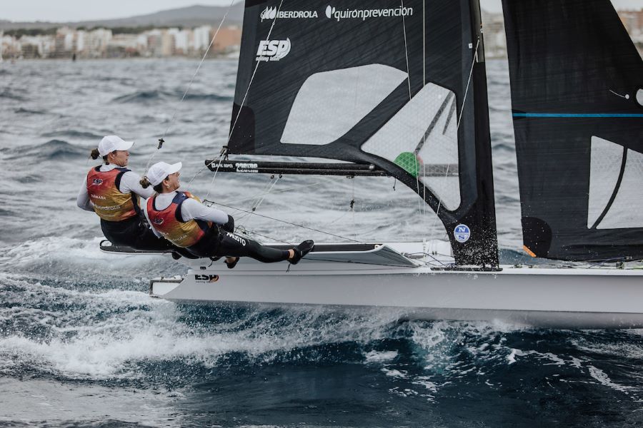 Paula Barceló inicia el Europeo de 49er FX con la vista en París 2024