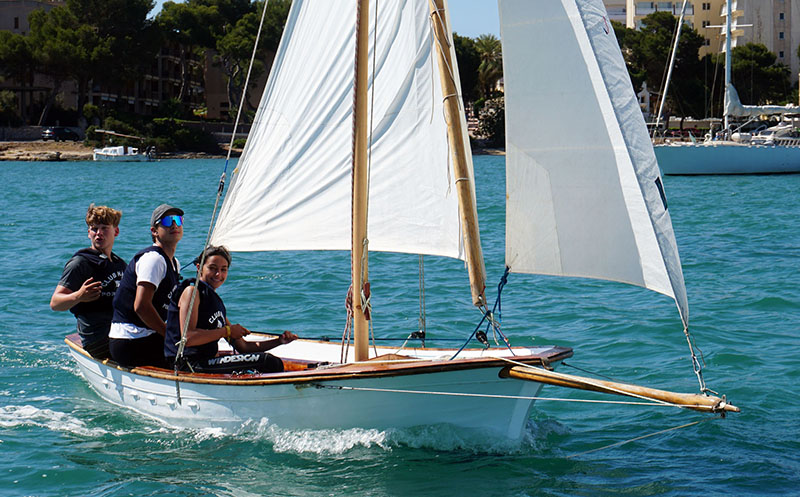 La vela tradicional tiene el futuro asegurado en Portocolom