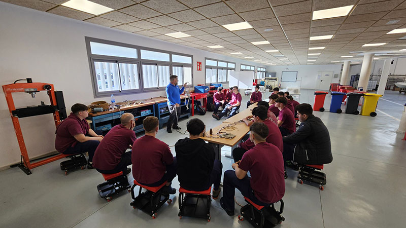 La aplicación de las baterías de litio para la náutica, en L’Embat