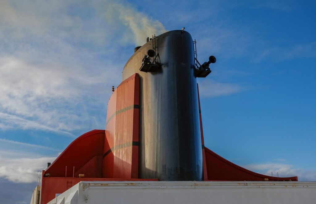 La APB limita el uso de scrubbers en aguas portuarias