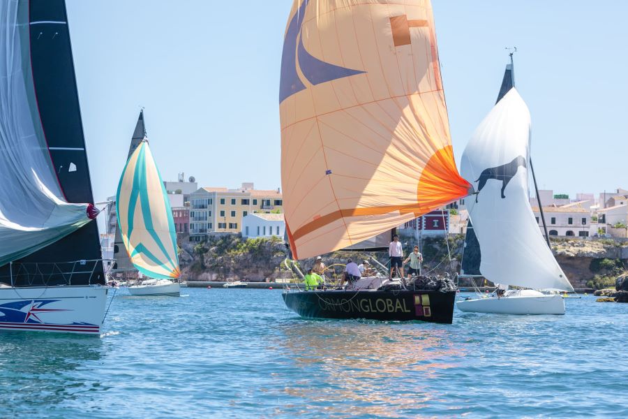 Kajsa III y The Improbable ganan la Regata Menorca Sant Joan