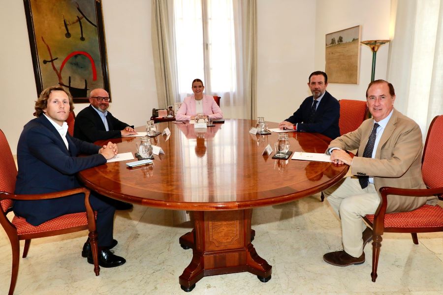 Prohens se reúne con los representantes del Balearic Marine Cluster