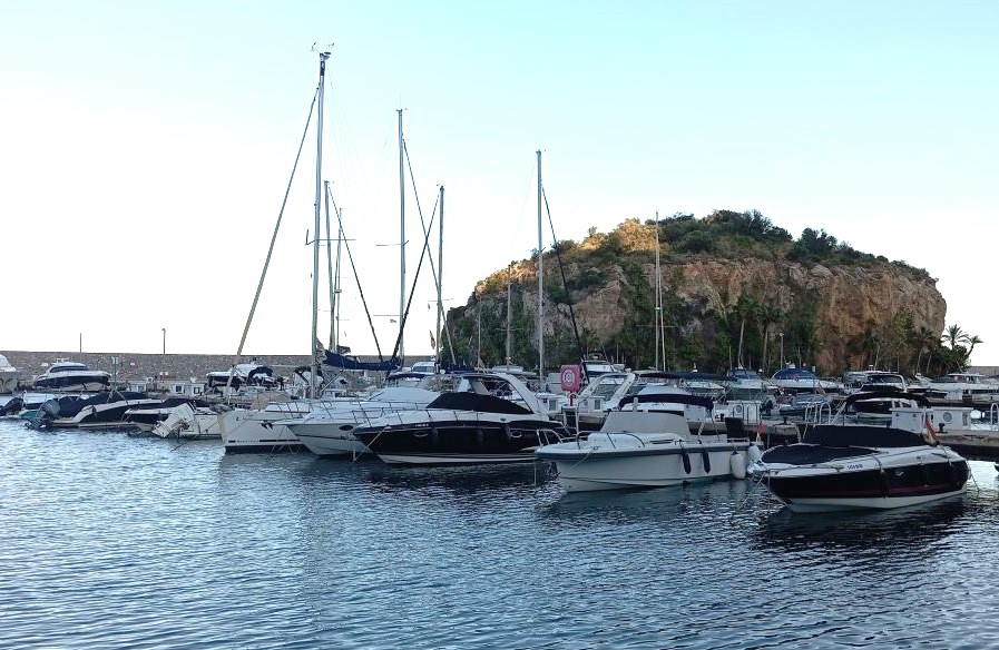 La llegada del verano no frena la caída en la venta de embarcaciones