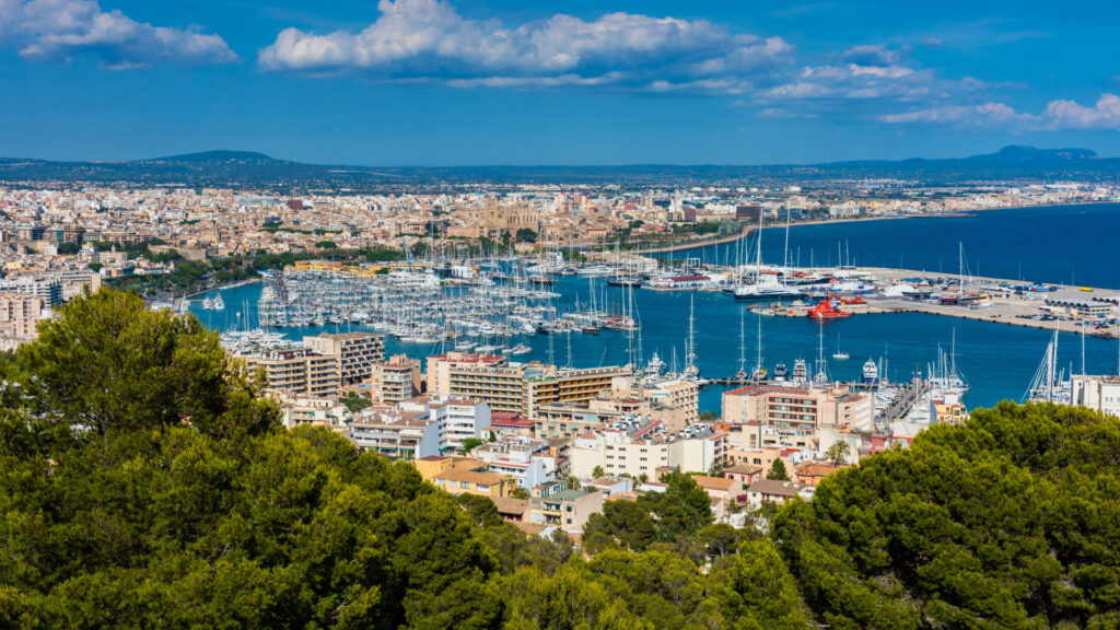 Las cuatro claves de la Ley que flexibiliza las prórrogas de las concesiones portuarias