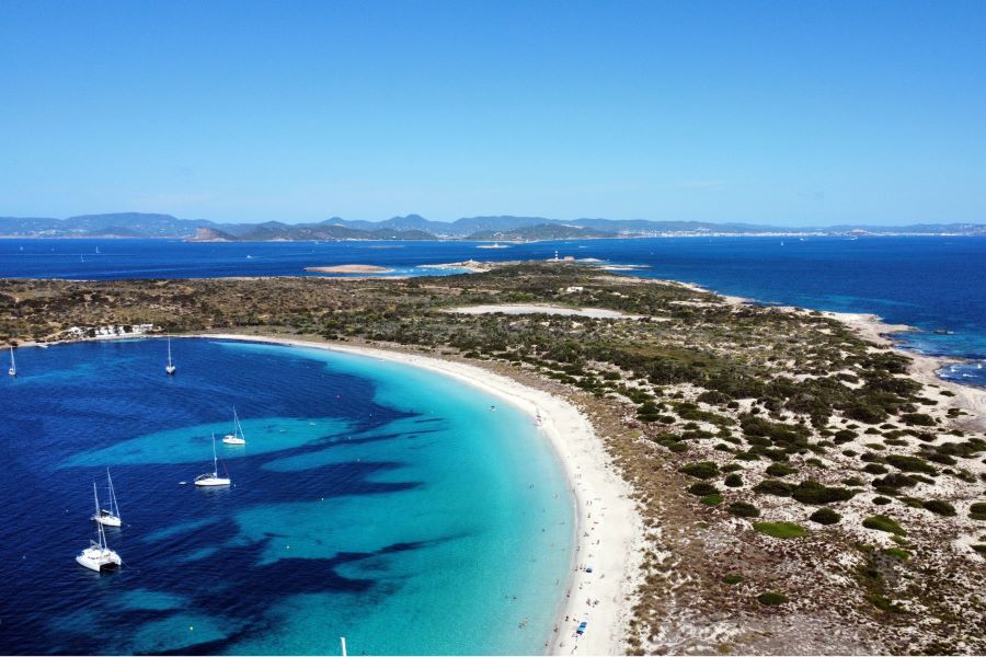 PortsIB anula las reservas de boyas por el mal tiempo