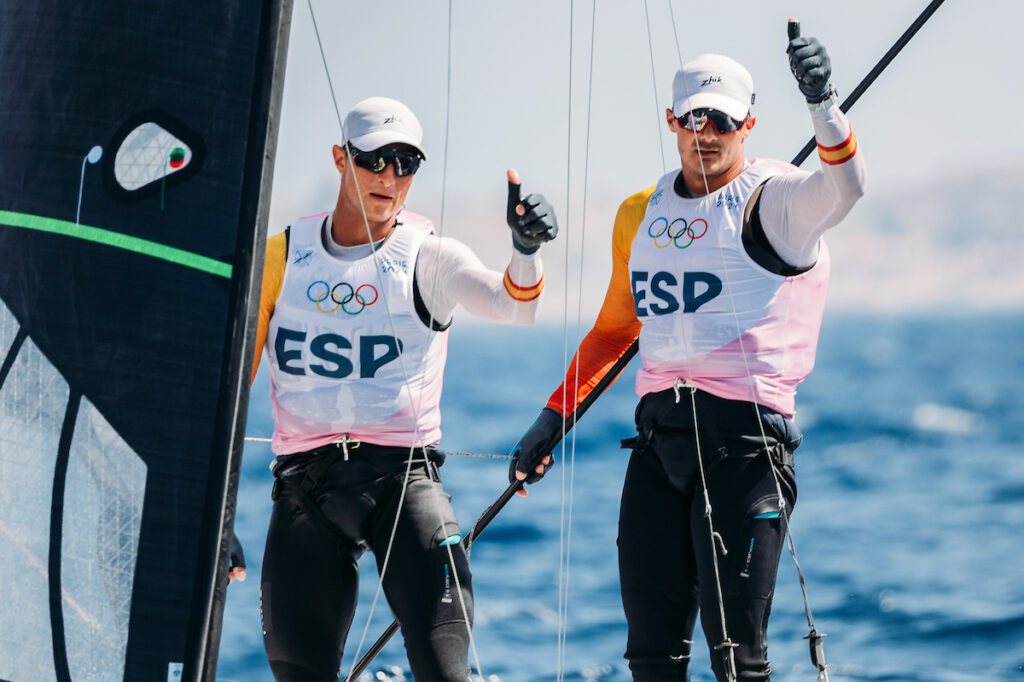 Botín y Trittel aplazan su gloria por la falta de viento en Marsella