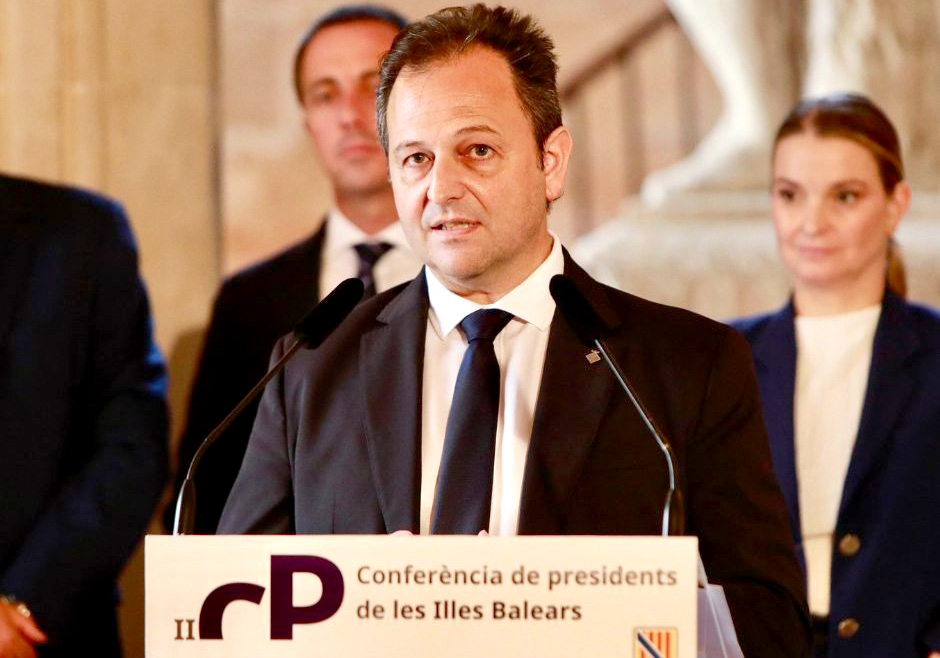 El presidente del Consell de Formentera sobre las pateras: «El Estado ni está ni se le espera»