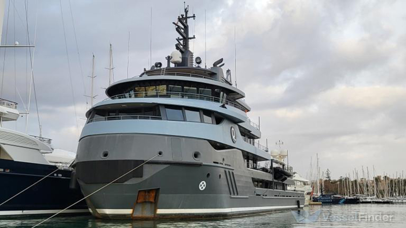 Un megayate dispuesto para la aventura en cualquier rincón del planeta