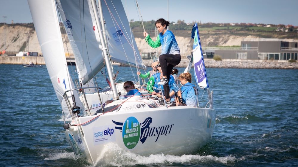Las chicas del CN Arenal se proclaman campeonas de España de Vela Femenina