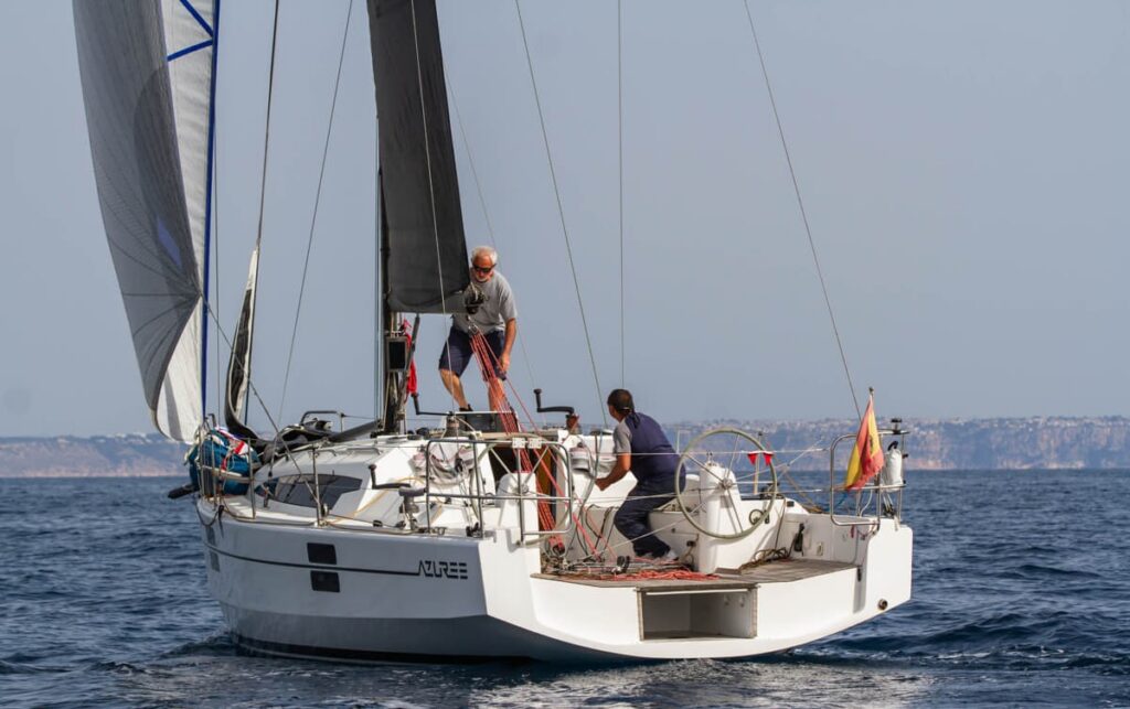 Azuree, Indigo, Now4 ganan el Trofeo Hispanidad