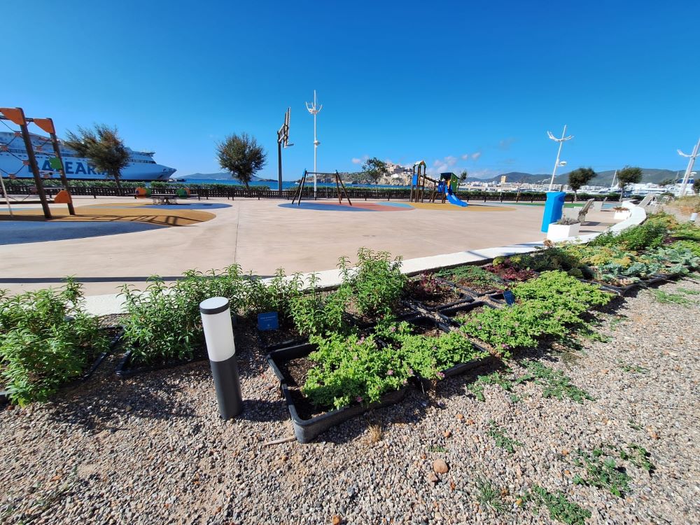 El puerto de Ibiza genera energía a partir de plantas