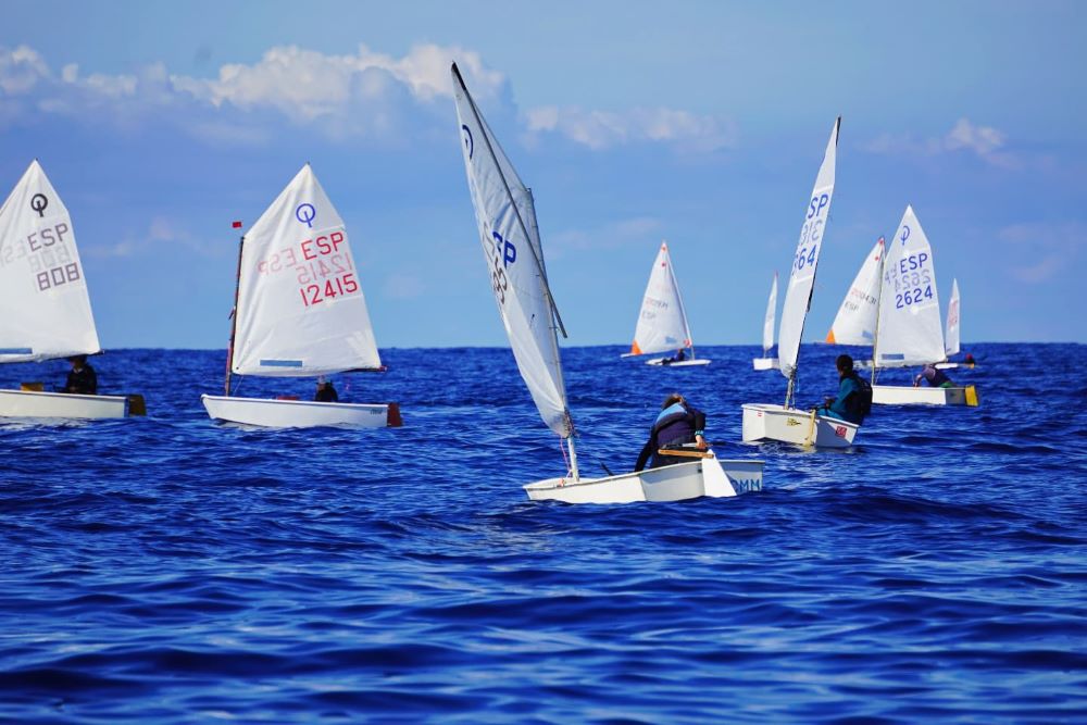 La vela ligera se puso a prueba en el Trofeo Comodoro Sebastià Gordi