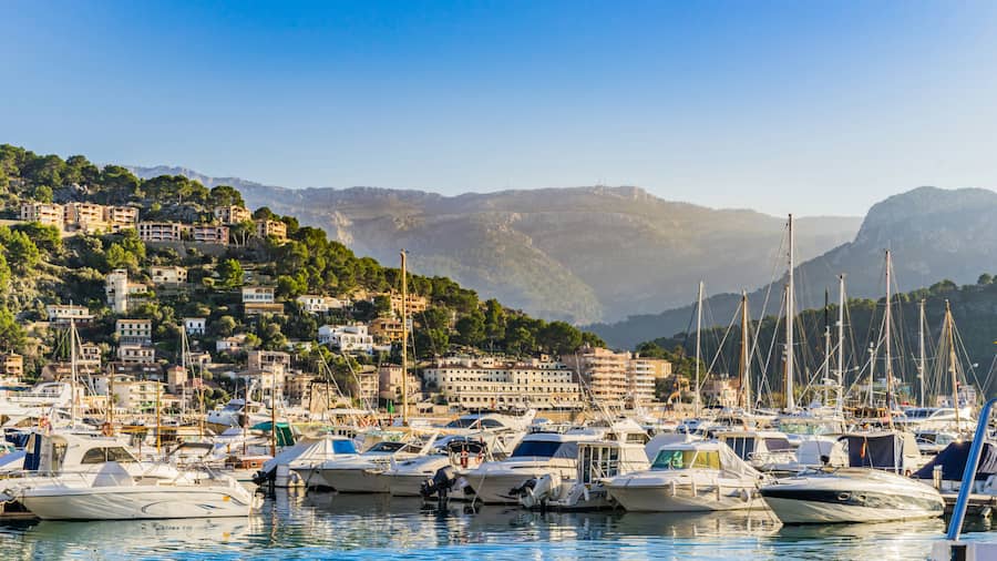 Pequeños empresarios se alzan contra los concursos de rampas y amarres del Govern