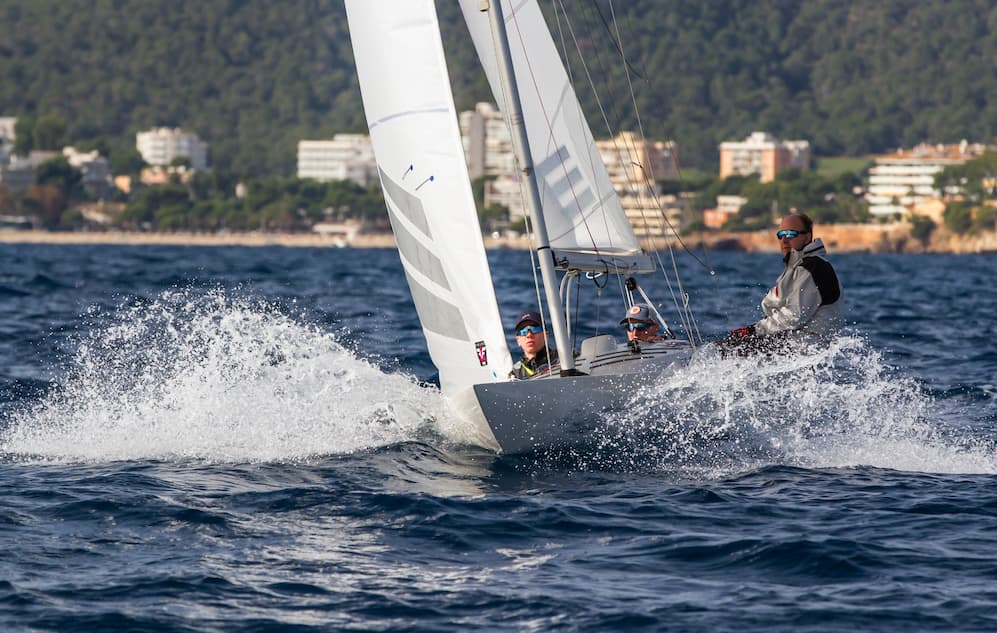 El Easy gana la primera ronda de las VIII Puerto Portals Dragon Winter Series