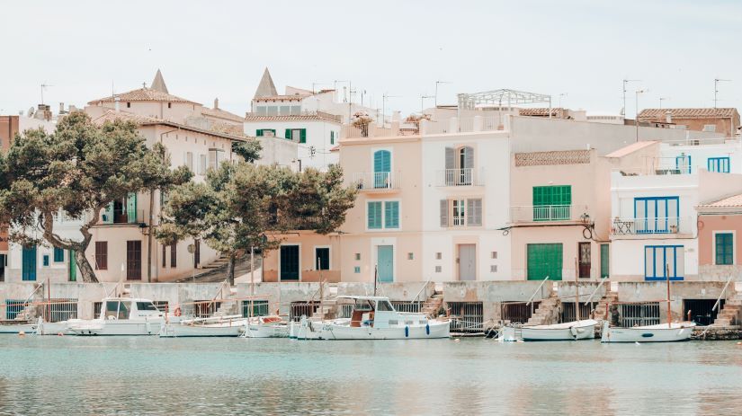 Ports IB instala un nuevo tren de fondeo en Es Rivetó, en Portocolom