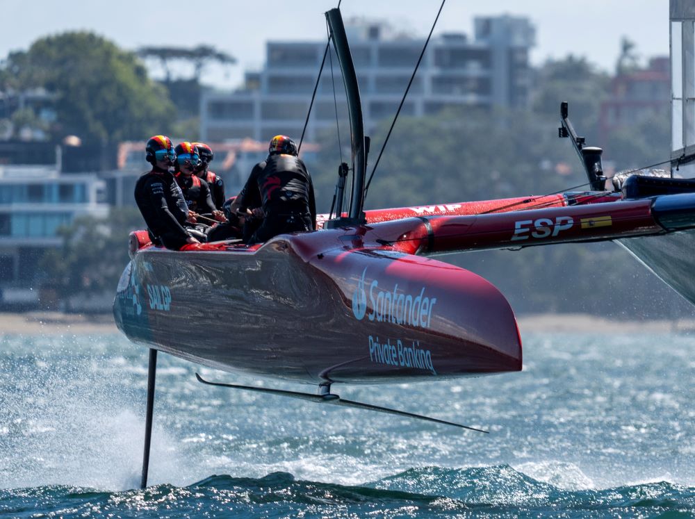 Joan Cardona y Matthew Barber preparan el segundo asalto de SailGP