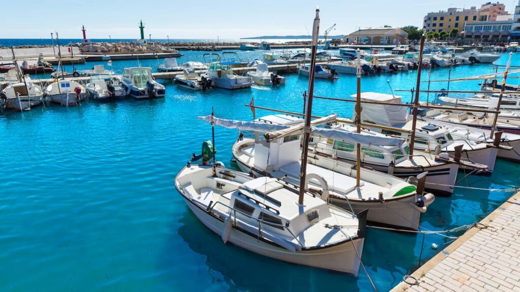 ¿Puedo dejar mi amarre de gestión directa en herencia?