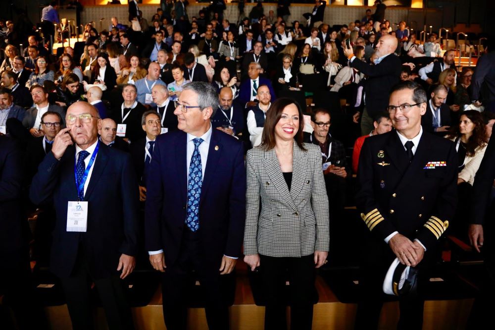 El relevo generacional centra la primera jornada del Congreso Náutico