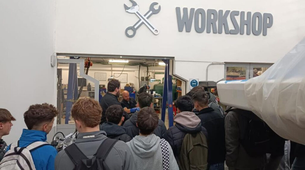 Un centenar de alumnos pasarán por el FP náutico impulsado por el Clúster