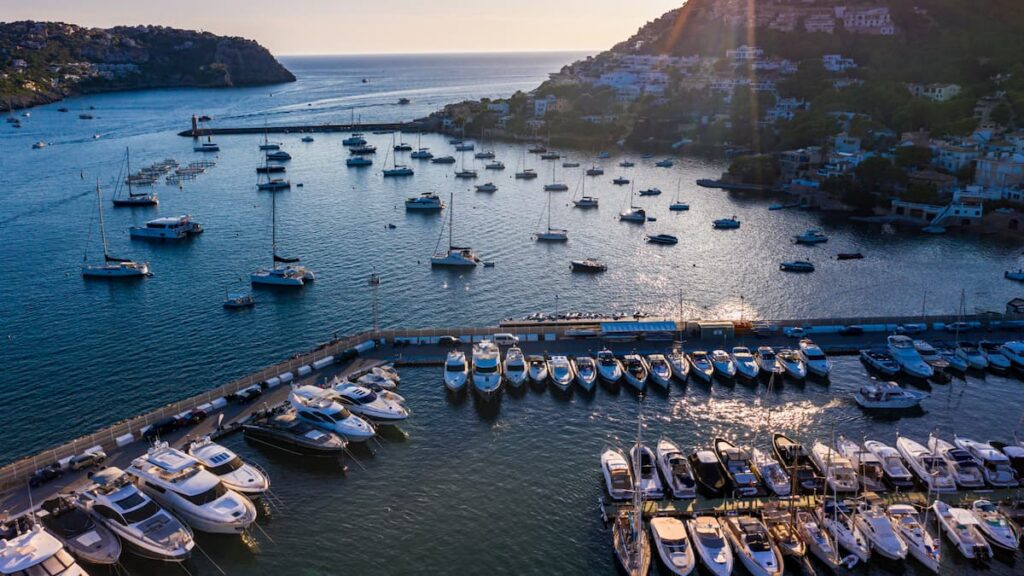 El TSJIB anula el plan de Ports IB para dividir el Club de Vela de Andratx