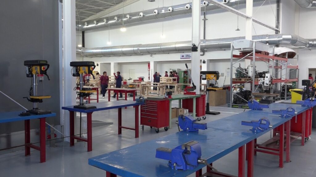 El CIFP L’Embat acoge una jornada sobre sostenibilidad y empleo en la náutica